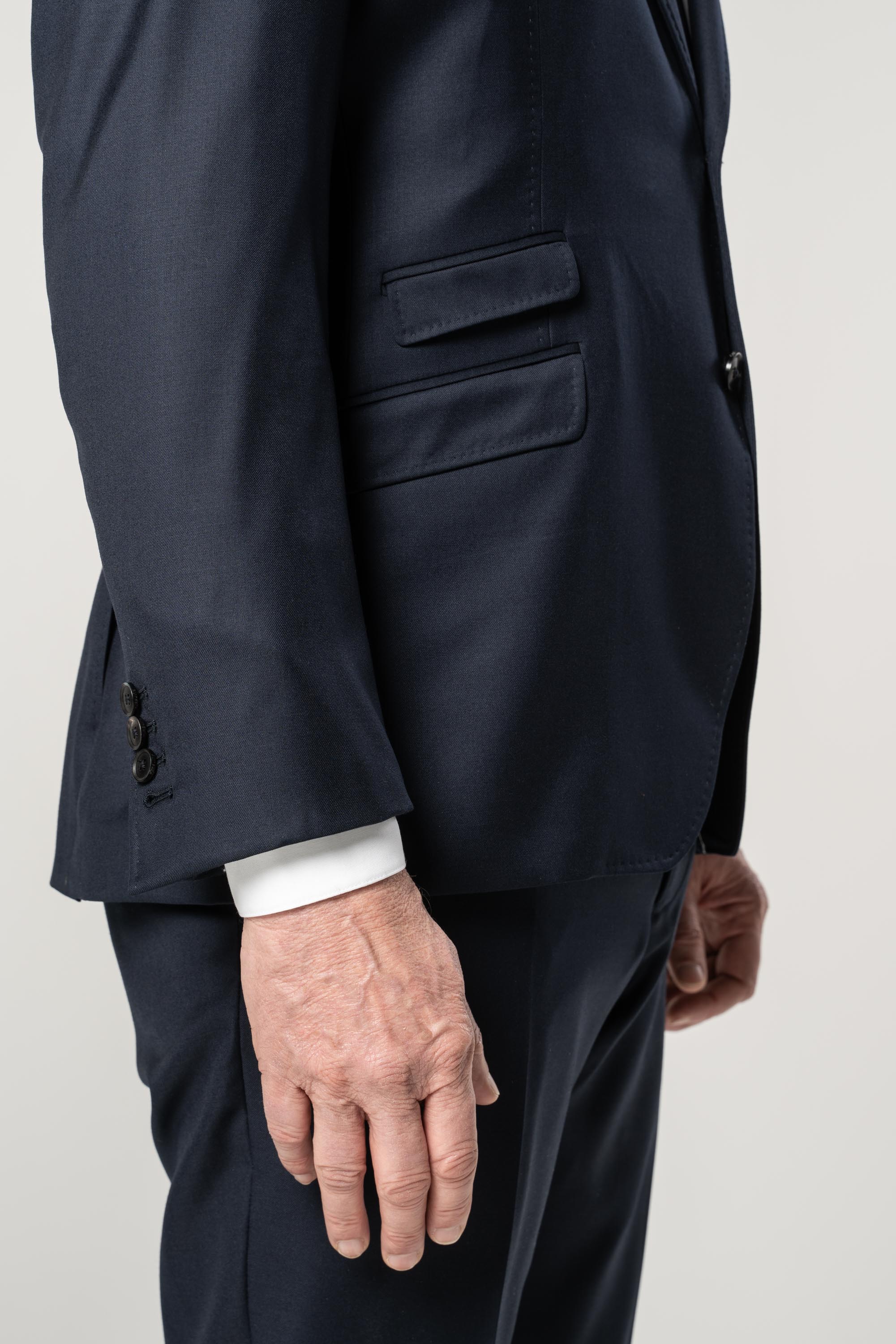 B Larus Mix Wolle Cashmere Navy