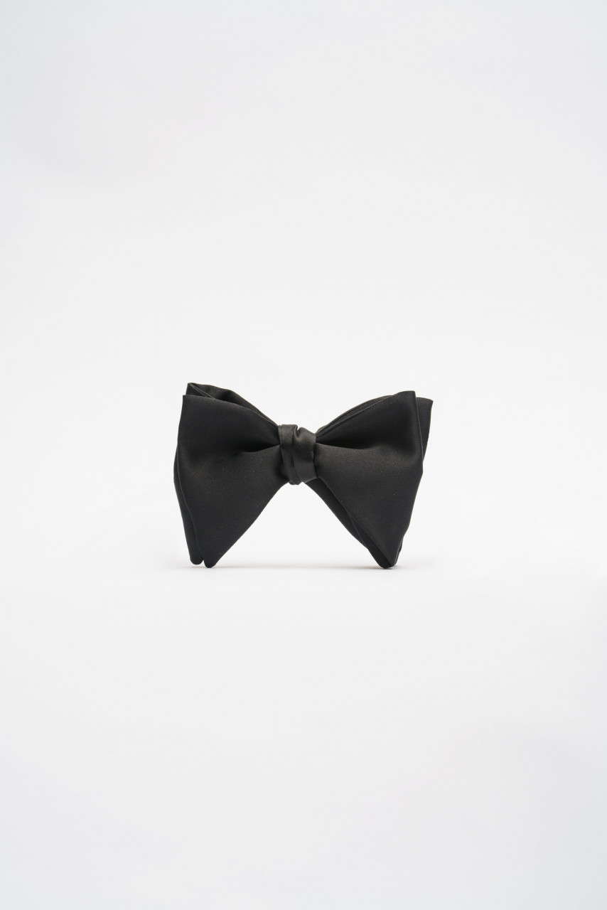 BOW TIE CHURCHILL 1