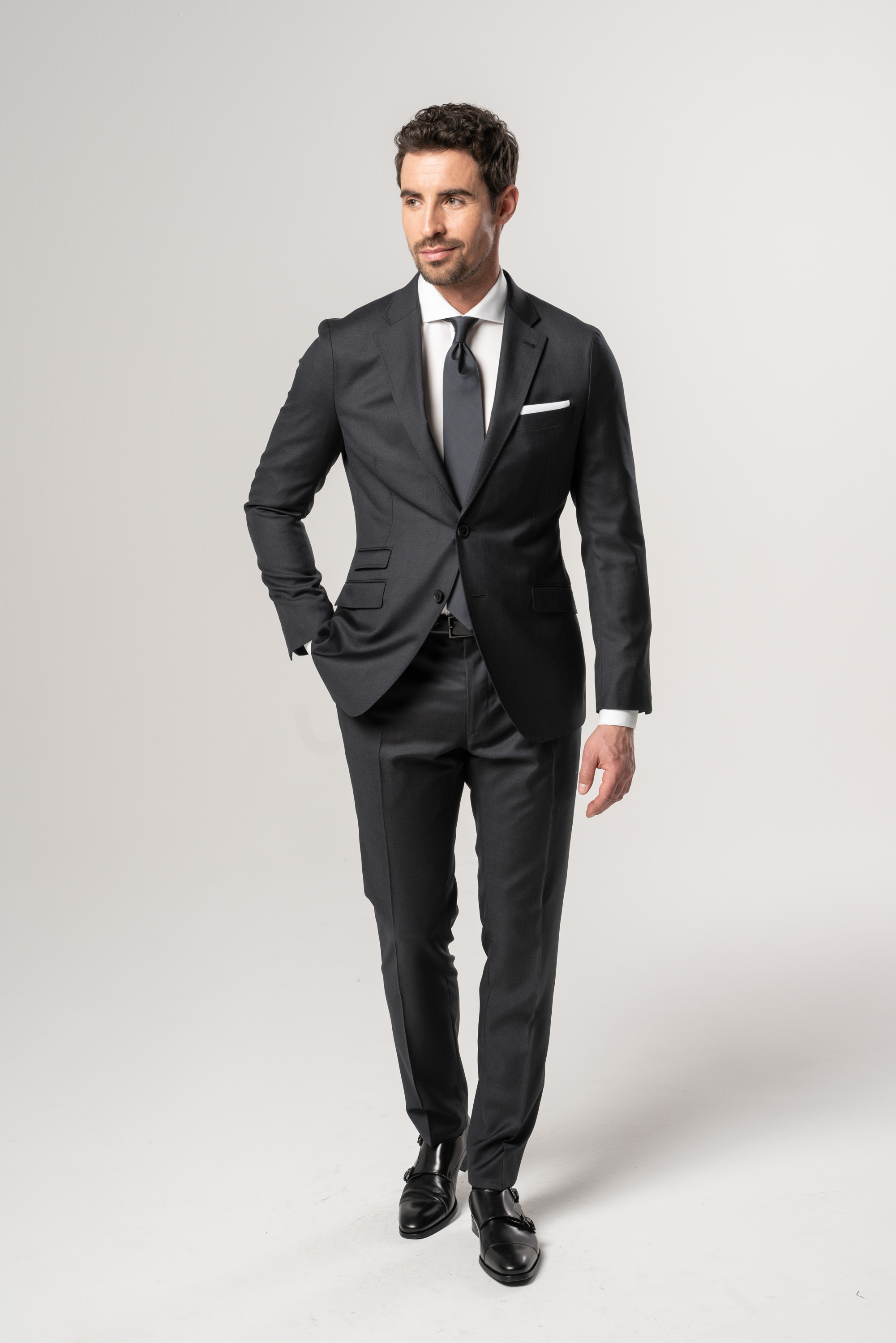 B Larus Mix Wolle Cashmere Black