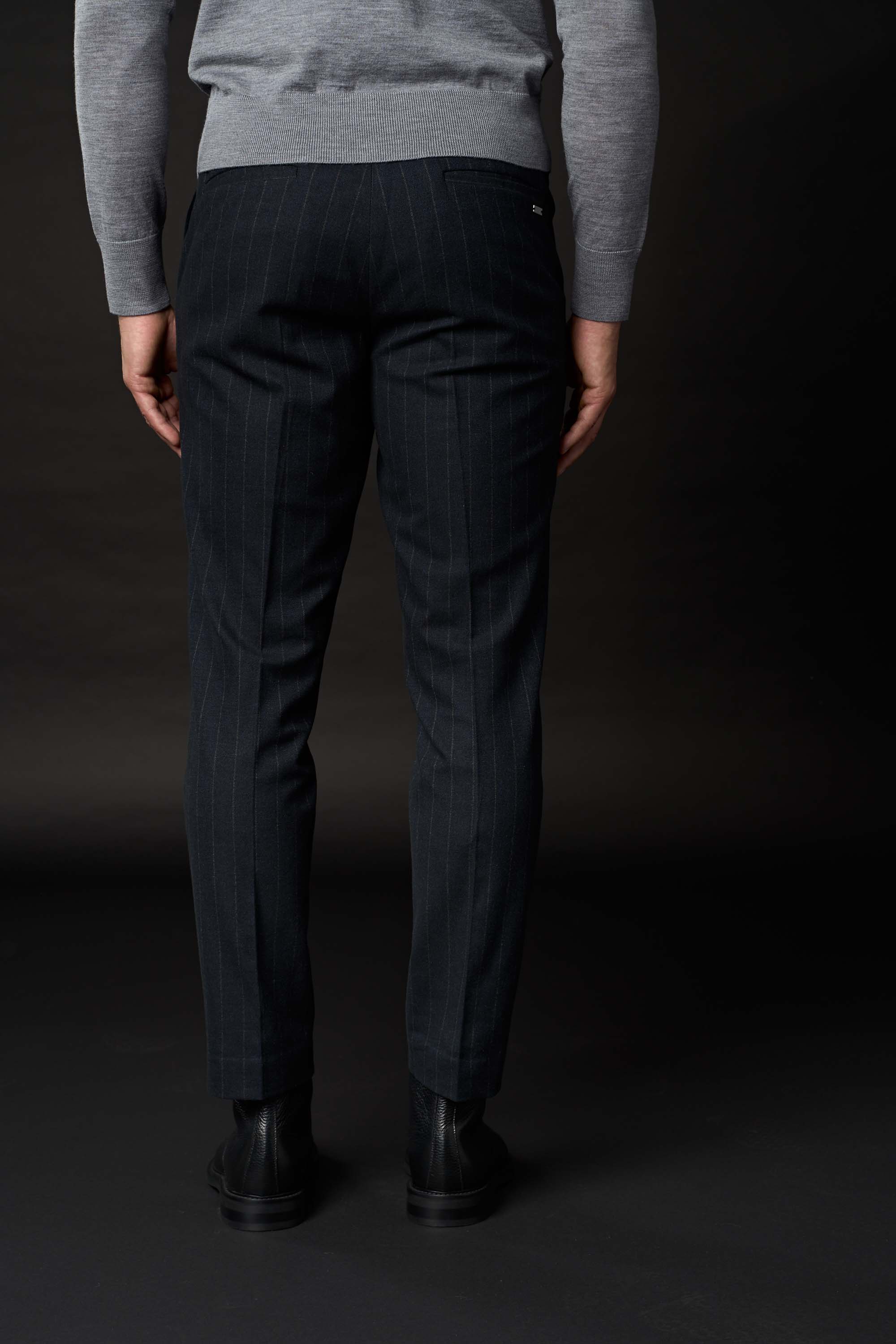JEFF SUIT (Navy Stripe)