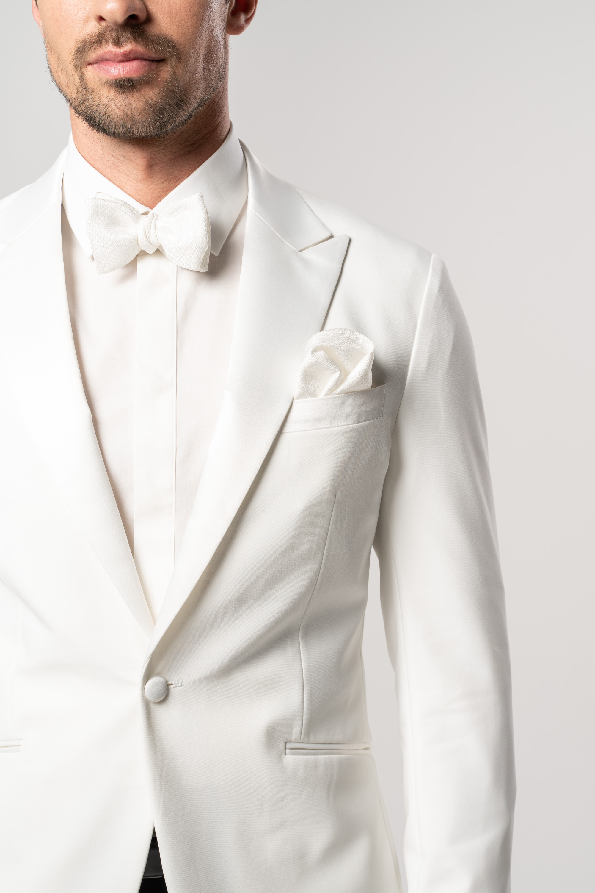 Dinnerjacket Larus 22 1 10 Ecru
