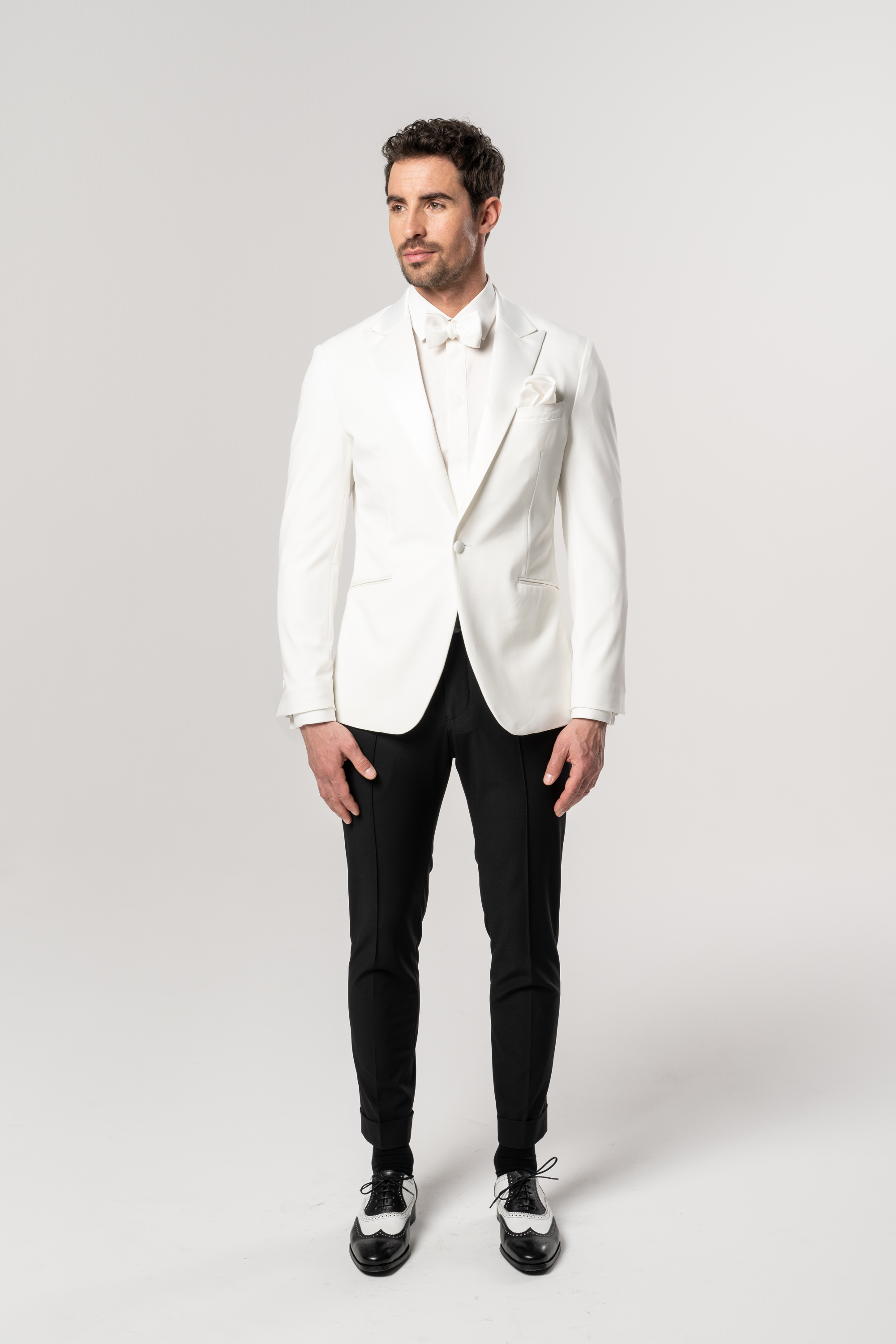 Dinnerjacket Larus 22 1 10 Ecru