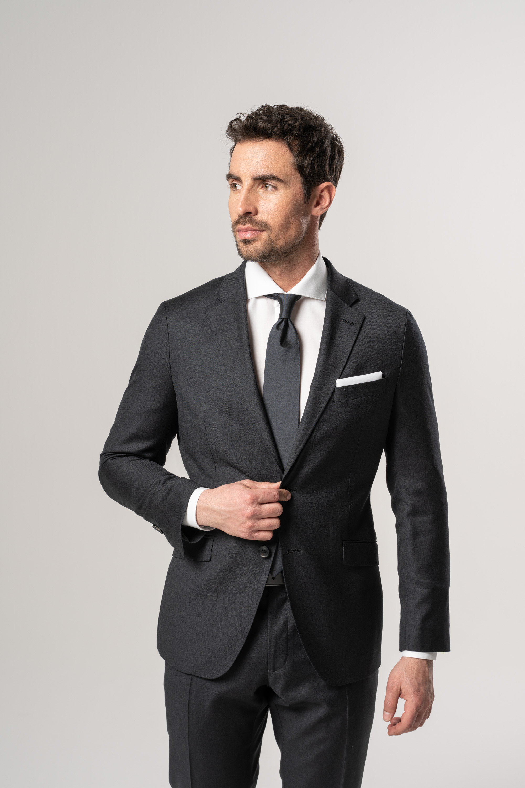 B Larus Mix Wolle Cashmere Black