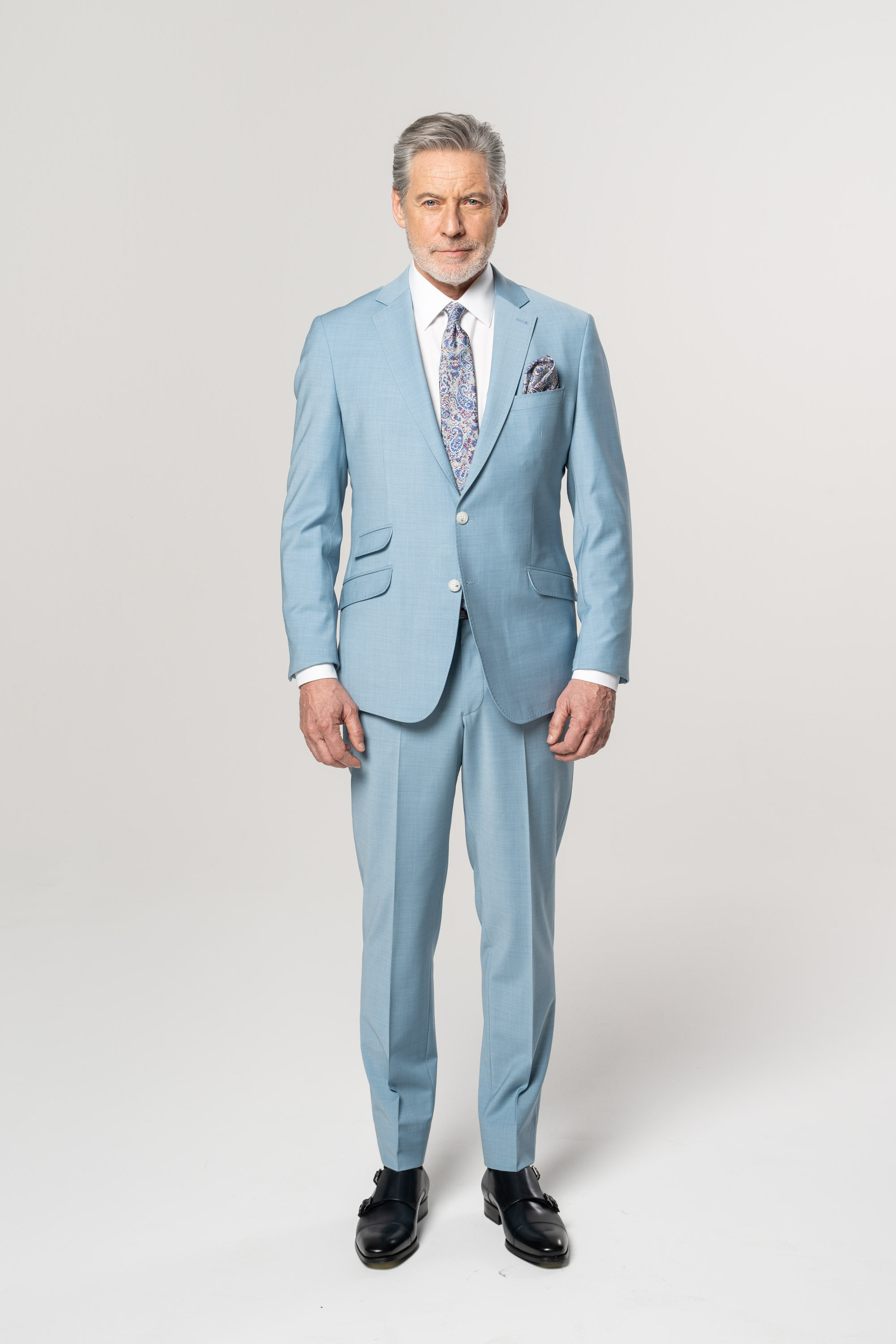 Leon 2 22 1 Hellblau