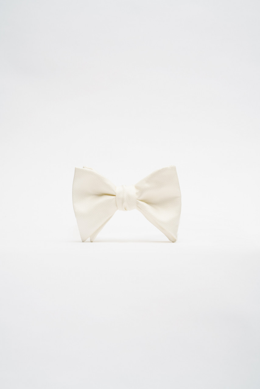 BOW TIE CHURCHILL 1