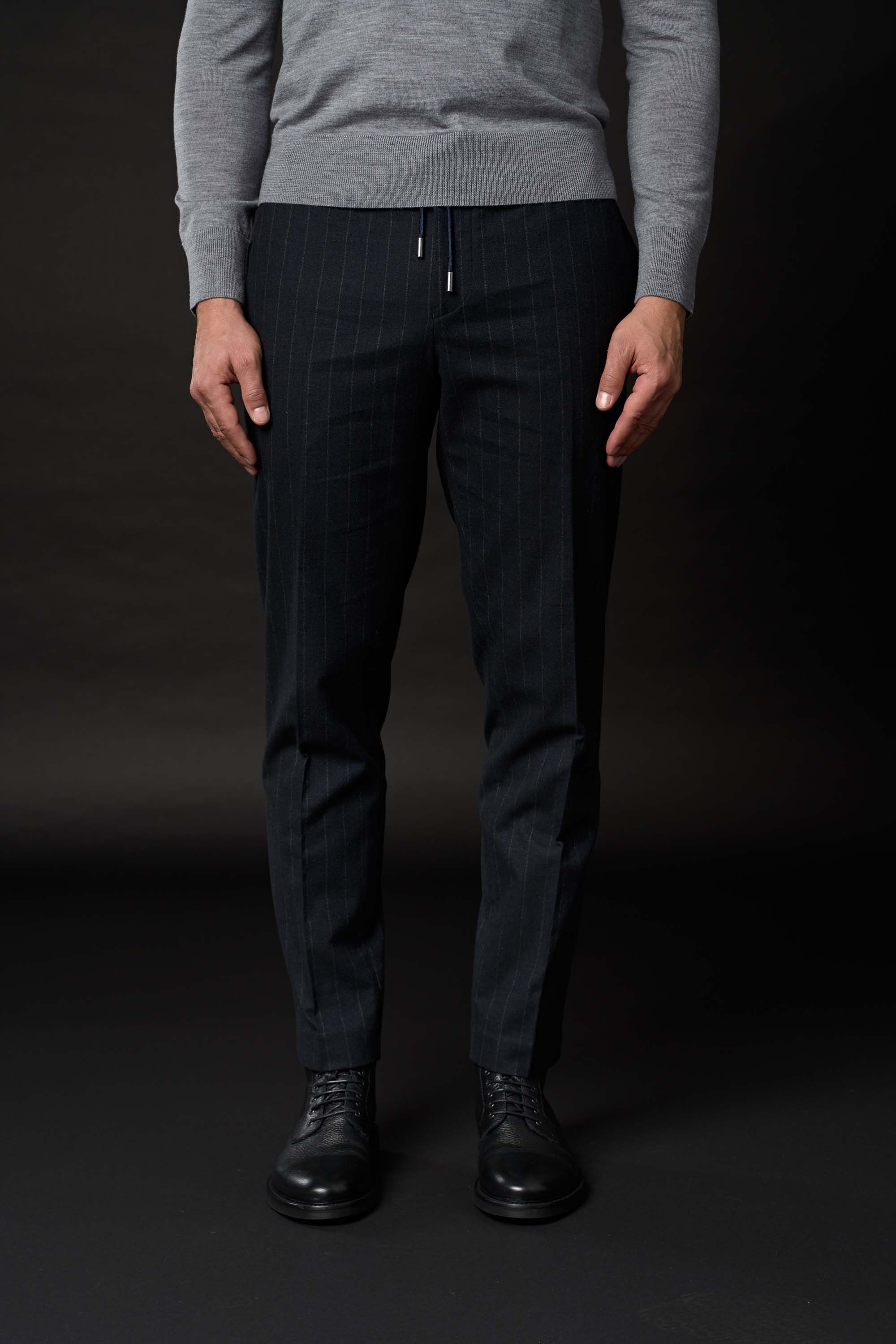 JEFF SUIT (Navy Stripe)