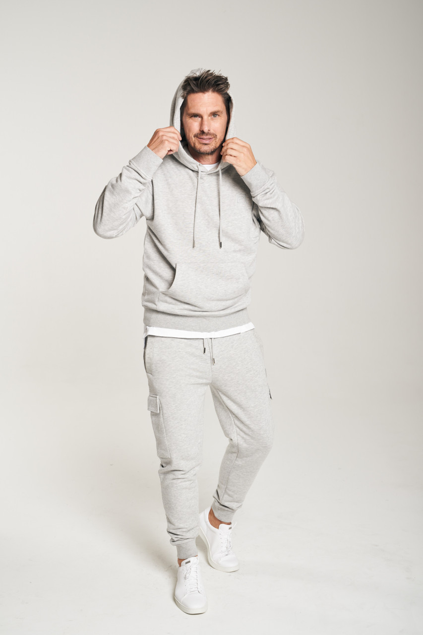 HOOD-CARGO 24 1