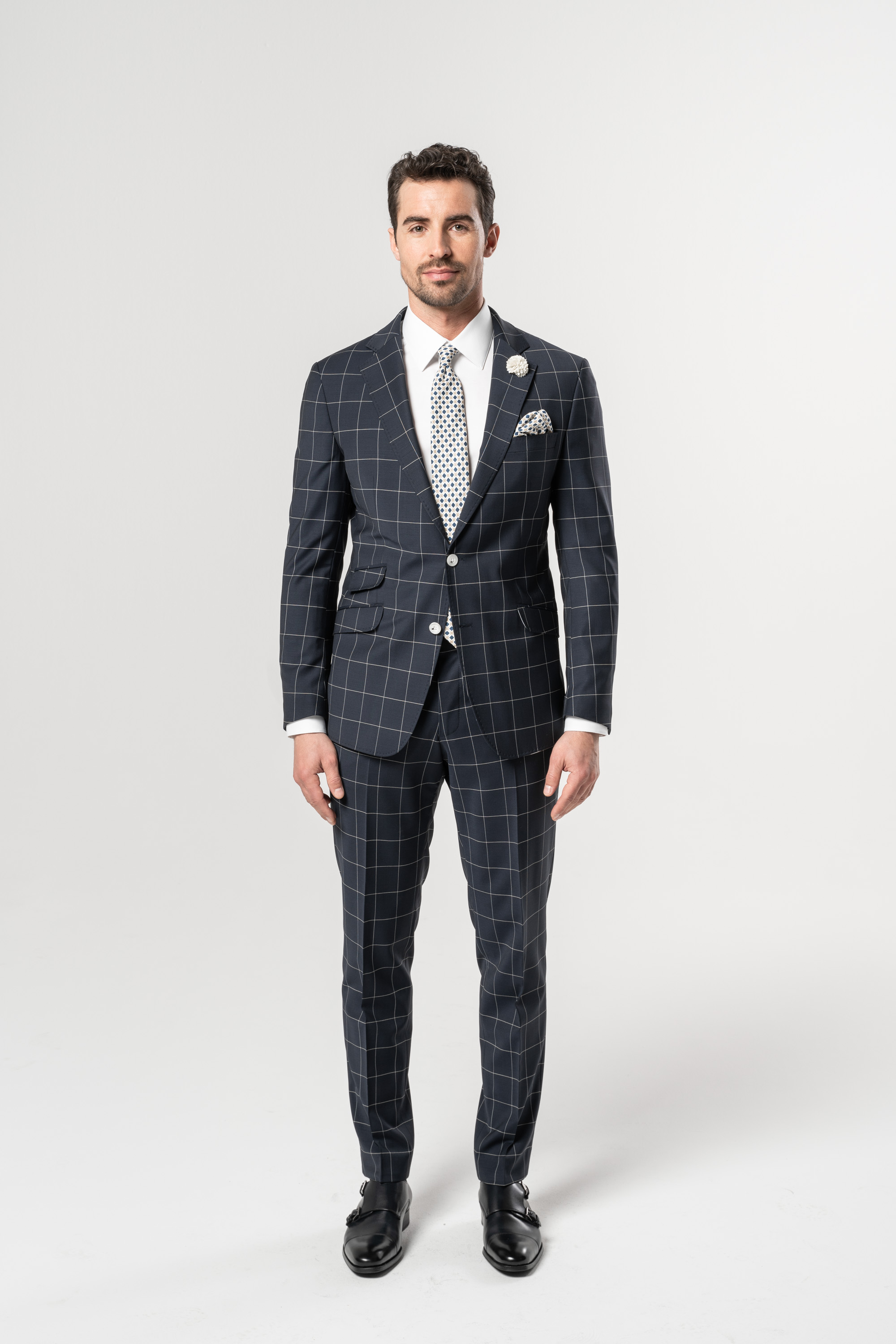 Leon 2 22 2 Navy check