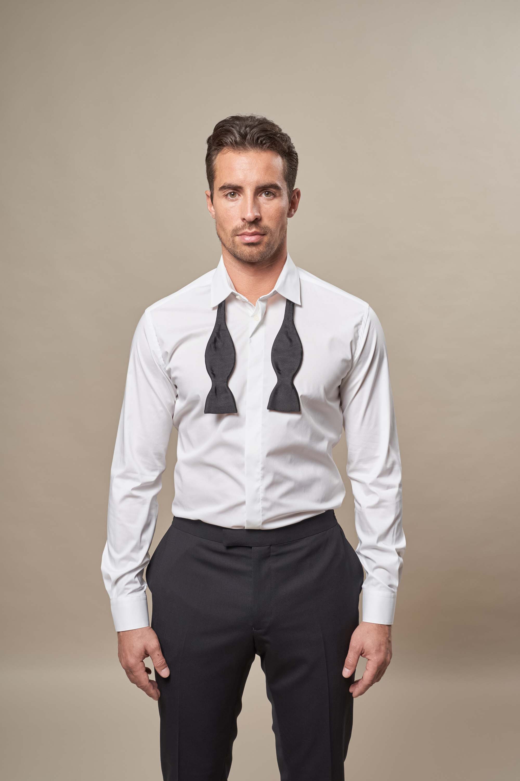 JAMES HIDDEN 0102 (WEISS)